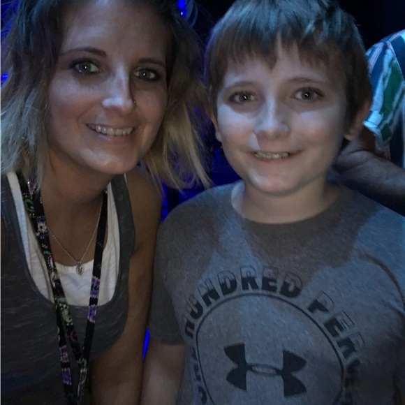 Meet your Posher, Amber - Picture 8 of 16